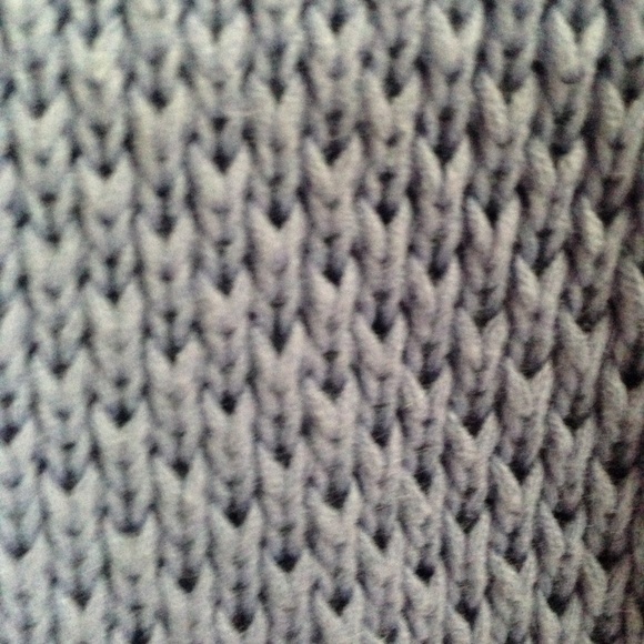 Cropped purple knitted cardigan - Picture 2 of 3